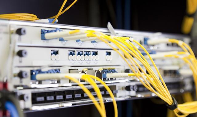 工程開工后施工方必需報(bào)驗(yàn)的檢驗(yàn)、試驗(yàn)資料和原材料送檢(下) 計(jì)算機(jī)網(wǎng)絡(luò)工程施工篇