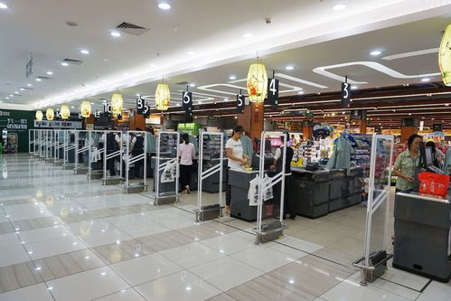 深圳一商場,位處商圈腹地,商品種類多卻出現(xiàn)衰敗局面,面臨倒閉