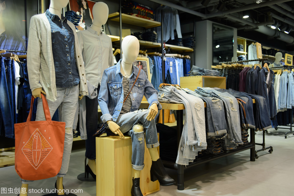 城市廣場購物中心室內